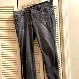 Size 32 (14) Dark Gray denim skinny jean mid rise 1822 -Perfectly broken-in